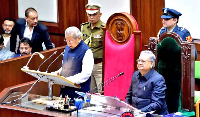 राज्यपाल विश्वभूषण हरिचंदन ने छत्तीसगढ़ की ६वीं विधानसभा को संबोधित किया, साथ ही शुरू किया पहला सत्र राज्यपाल विश्वभूषण हरिचंदन ने छत्तीसगढ़ की ६वीं विधानसभा को संबोधित किया, साथ ही शुरू किया पहला सत्र