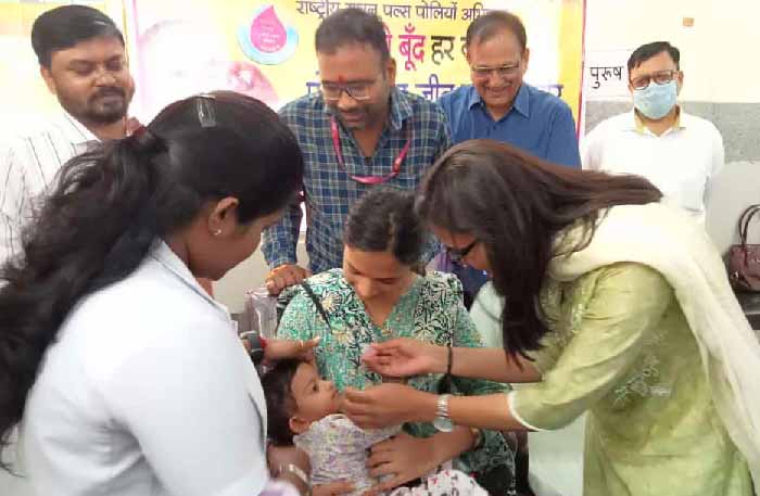 दुर्ग जिले में पल्स पोलियो अभियान के प्रथम दिवस में आशातित उपलब्धि