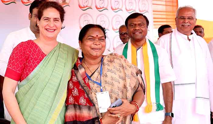 कांग्रेस की राष्ट्रीय नेत्री प्रियंका गांधी ने बालोद, डोंगरगांव में दो महति सभाओं को किया संबोधित कांग्रेस की राष्ट्रीय नेत्री प्रियंका गांधी ने बालोद, डोंगरगांव में दो महति सभाओं को किया संबोधित