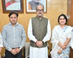 राज्यपाल डेका से छत्तीसगढ़ राज्य केश शिल्प कल्याण बोर्ड के अध्यक्ष ने सौजन्य भेंट की