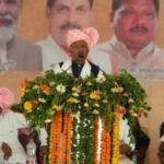 मुख्यमंत्री विष्णुदेव साय के आगमन पर उनका लोकनृत्य व लोकगीत के माध्यम से भव्य स्वागत किया गया
