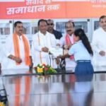 मुख्यमंत्री ने मुंगेली जिला ग्रंथालय में किया अतिरिक्त कक्ष का लोकार्पण, विद्यार्थियों को दिए सफलता के सूत्र