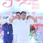 मुख्यमंत्री विष्णु देव ने हजारों लोगों के साथ जिला मुख्यालय जशपुर में किया योगाभ्यास