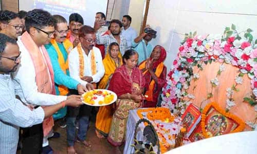 श्रीरामलला दर्शन एवं मुख्यमंत्री तीर्थ दर्शन योजना से पूरे हो रहे श्रद्धालुओं के सपने : वित्त मंत्री ओ.पी. चौधरी श्रीरामलला दर्शन एवं मुख्यमंत्री तीर्थ दर्शन योजना से पूरे हो रहे श्रद्धालुओं के सपने : वित्त मंत्री ओ.पी. चौधरी