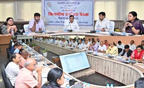 उद्योग मंत्री देवांगन ने प्रदेश के पहले प्लास्टिक पार्क को दो महीने में पूर्ण करने और चार नए स्मार्ट इंडस्ट्रीयल एरिया का कार्य शीघ्र प्रारंभ करने के दिए निर्देश