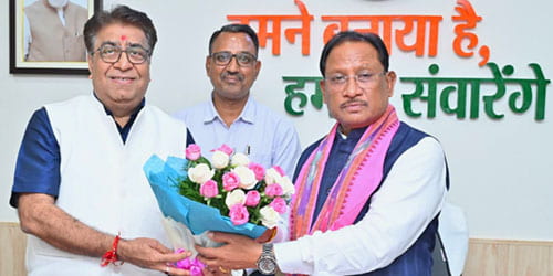 मुख्यमंत्री से ट्रिपल आई टी नया रायपुर के निदेशक प्रोफेसर ओमप्रकाश व्यास ने की सौजन्य मुलाकात