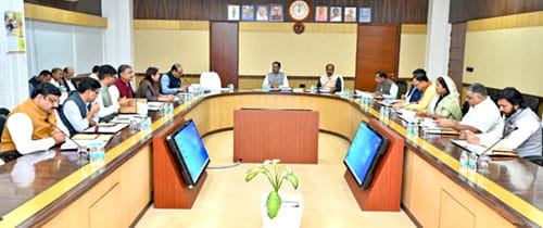 मंत्रिपरिषद के निर्णय: किसानों को बड़ी राहत: छत्तीसगढ़ में 3100 रुपये प्रति क्विंटल पर धान खरीदी का ऐलान मंत्रिपरिषद के निर्णय: किसानों को बड़ी राहत: छत्तीसगढ़ में 3100 रुपये प्रति क्विंटल पर धान खरीदी का ऐलान