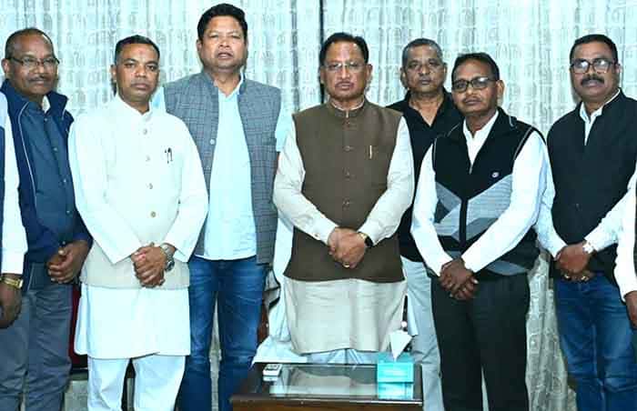 समुदाय की आवाज़ पहुंचे मुख्यमंत्री तक—हल्बा-हल्बी समाज के प्रतिनिधिमण्डल ने की सौहार्दपूर्ण मुलाकात