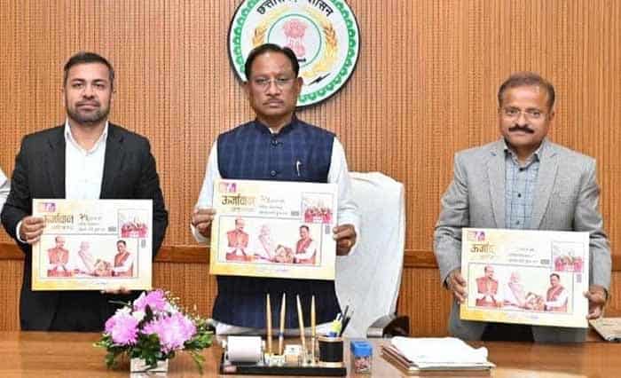 ऊर्जा से विकास तक की कहानी—CM साय ने ‘ऊर्जावान छत्तीसगढ़’ कॉफी टेबल बुक का किया विमोचन ऊर्जा से विकास तक की कहानी—CM साय ने ‘ऊर्जावान छत्तीसगढ़’ कॉफी टेबल बुक का किया विमोचन