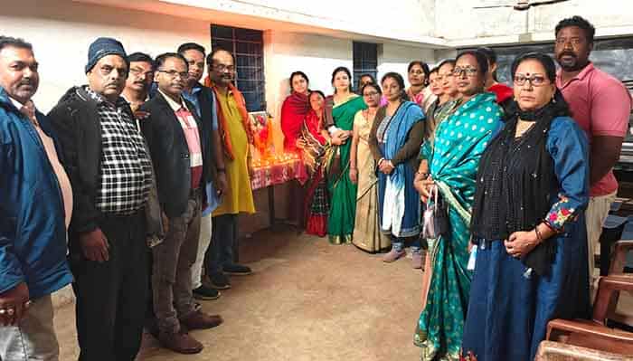 दीपों की लौ और विचारों की रोशनी: चरोदा मंडल में अटल स्मरण