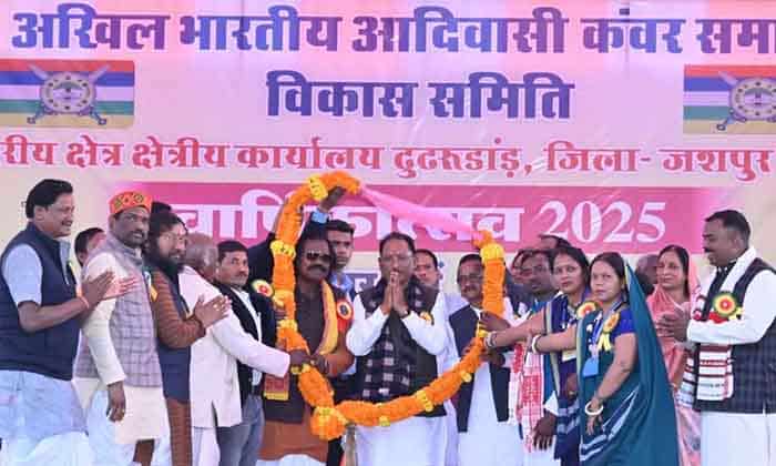 समाज, संवाद और संकल्प: आयोजनों में युवाओं को मिलती है नई दिशा