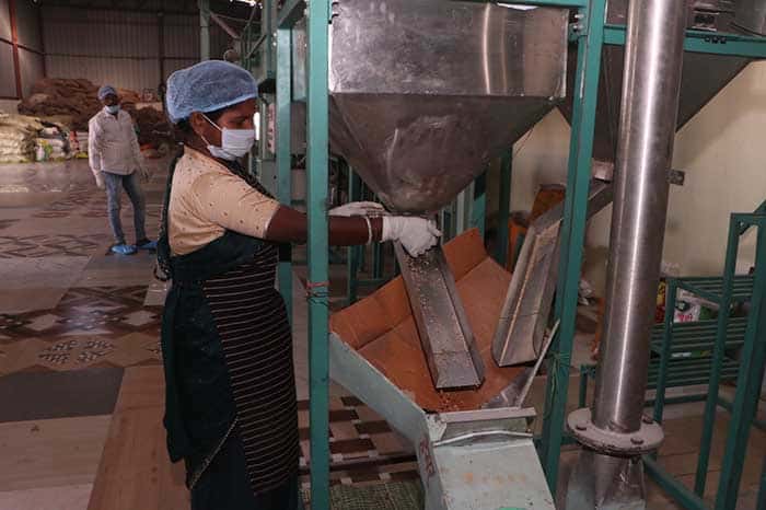 हौसलों का पोषण: सूरजपुर की महिलाएं, आत्मनिर्भर भारत की मजबूत कड़ी