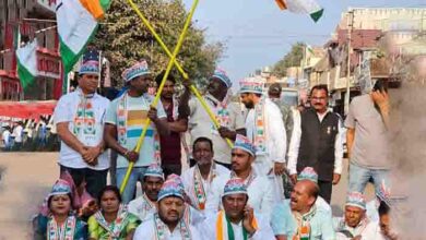 मनरेगा बचाओ संग्राम के तहत अहिवारा में धरना-प्रदर्शन, धान खरीदी की समयसीमा बढ़ाने की मांग