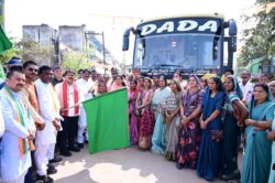 उन्नत पशुपालन एवं डेयरी प्रबंधन सीखने बनासकाठा गुजरात रावाना हुए कबीरधाम के पशुपालक और बिहान की दीदियां