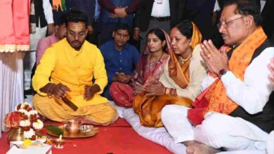 भक्ति की ऊर्जा से आलोकित बाबा धाम, मुख्यमंत्री साय ने बताया आस्था का केंद्र भक्ति की ऊर्जा से आलोकित बाबा धाम, मुख्यमंत्री साय ने बताया आस्था का केंद्र