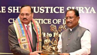 न्याय और शासन का संगम—मुख्यमंत्री साय ने मुख्य न्यायाधीश का किया अभिनंदन न्याय और शासन का संगम—मुख्यमंत्री साय ने मुख्य न्यायाधीश का किया अभिनंदन