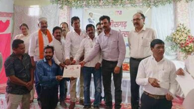 अहिवारा में रजत महोत्सव की धूम, जनप्रतिनिधियों की मौजूदगी में उपभोक्ताओं व कर्मियों का सम्मान अहिवारा में रजत महोत्सव की धूम, जनप्रतिनिधियों की मौजूदगी में उपभोक्ताओं व कर्मियों का सम्मान