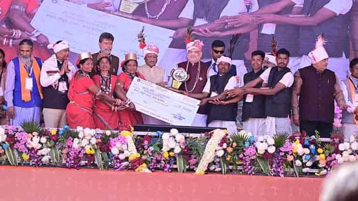 जहाँ विरासत चमकती है: भारत की संस्कृति का आभूषण—बस्तर