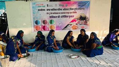 फूलों की खुशबू, प्रकृति का रंग: अहिवारा की हरित होली फूलों की खुशबू, प्रकृति का रंग: अहिवारा की हरित होली