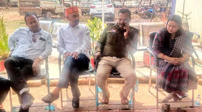 रंग भी, उमंग भी… पर नियमों के संग ही होगी इस बार होली रंग भी, उमंग भी… पर नियमों के संग ही होगी इस बार होली