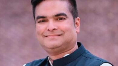 ईंट-गारे से उठा विवाद – निर्माण से ज्यादा चर्चा अब जिम्मेदारी की ईंट-गारे से उठा विवाद – निर्माण से ज्यादा चर्चा अब जिम्मेदारी की