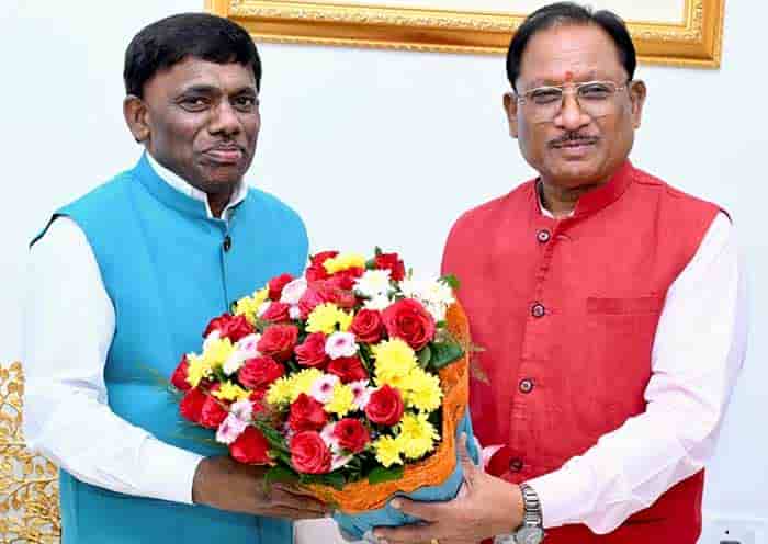 सहयोग की नई राह – विकास और जनजातीय कल्याण पर बढ़े कदम सहयोग की नई राह – विकास और जनजातीय कल्याण पर बढ़े कदम