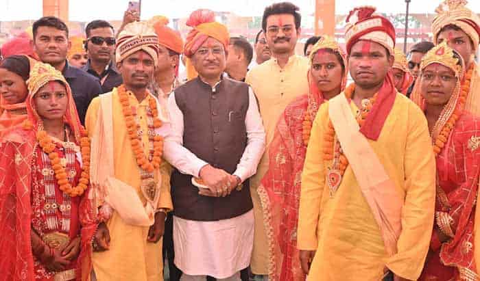 बेटियों के सम्मान का संदेश – विष्णु देव साय ने 240 नवविवाहित जोड़ों को दिया आशीर्वाद