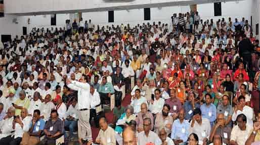 कोई गड़बड़ी नहीं! श्रमिक महासम्मेलन में मानकों के अनुसार ही हुआ काम