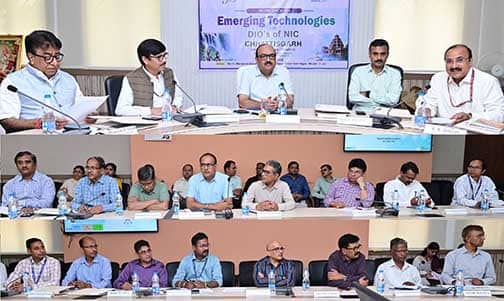 तकनीक से तरक्की: योजनाओं को जन-जन तक पहुंचाने की नई रणनीति