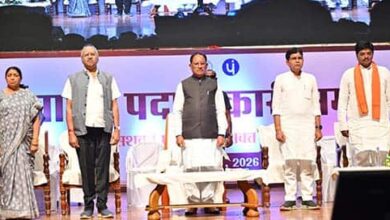 जड़ों से विकास: सशक्त पंचायतों से बनेगा विकसित भारत