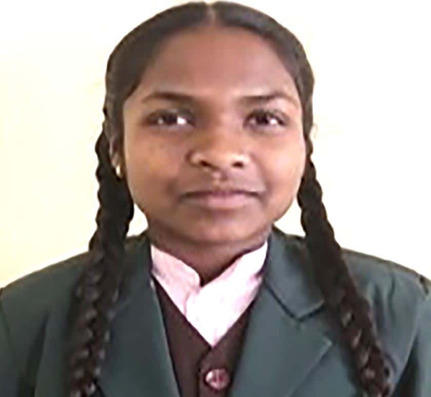 कृतिका टेकाम ने देश के एकलव्य विद्यालयों में प्रथम स्थान प्राप्त किया