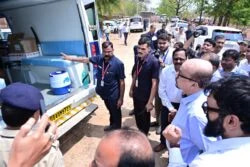 मोबाइल मेडिकल यूनिट पर राज्यपाल की नजर! बेहराखार में पीएम जनमन योजना का जायजा मोबाइल मेडिकल यूनिट पर राज्यपाल की नजर! बेहराखार में पीएम जनमन योजना का जायजा