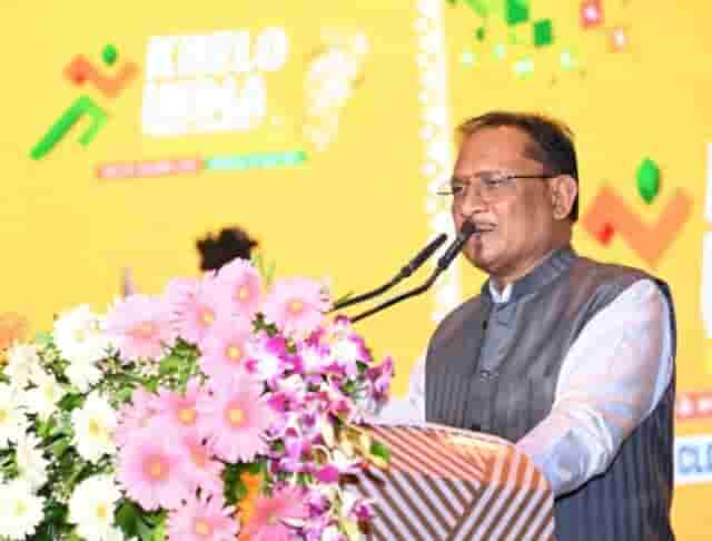 तपती गर्मी से राहत: बच्चों के लिए लंबी छुट्टियों का ऐलान