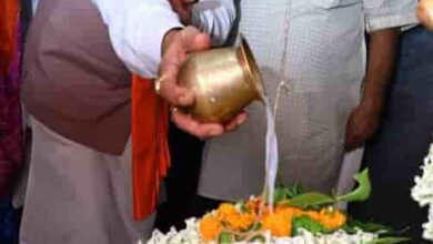 CM ने हाटकेश्वर महादेव मंदिर में की विशेष पूजा, प्रदेश की खुशहाली की मांगी कामना