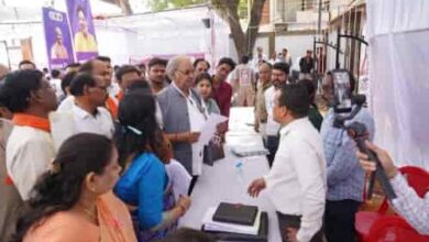 तपती गर्मी में राहत का प्रयास—जनसमस्याओं के बीच पहुंचे सांसद बृजमोहन अग्रवाल तपती गर्मी में राहत का प्रयास—जनसमस्याओं के बीच पहुंचे सांसद बृजमोहन अग्रवाल