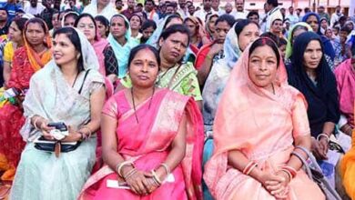 आसमान से गांव तक—सिलमा में अचानक पहुंचे मुख्यमंत्री, बढ़ी हलचल