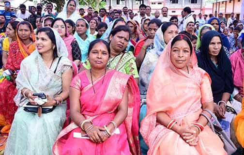 आसमान से गांव तक—सिलमा में अचानक पहुंचे मुख्यमंत्री, बढ़ी हलचल