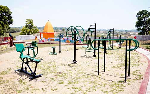 कचरे से कृति तक—जशपुर का ‘वेस्ट टू बेस्ट’ इको पार्क बना नवाचार की मिसाल