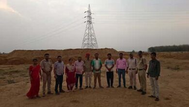 रेत माफियाओं पर प्रशासन का शिकंजा, बड़ी मात्रा में अवैध रेत जब्त रेत माफियाओं पर प्रशासन का शिकंजा, बड़ी मात्रा में अवैध रेत जब्त