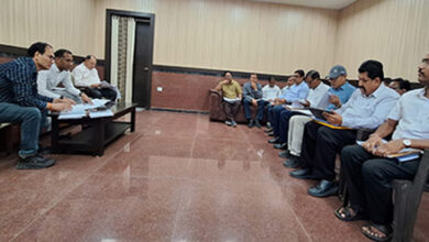 PWD सचिव पहुंचे मैदान में! सड़क निर्माण कार्यों की गुणवत्ता और गति की हुई जांच PWD सचिव पहुंचे मैदान में! सड़क निर्माण कार्यों की गुणवत्ता और गति की हुई जांच