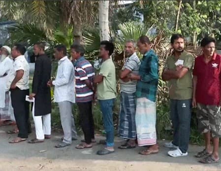 चुनावी हलचल तेज! 15 बूथों पर दोबारा मतदान, 4 मई को फैसला