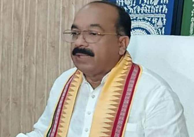 जनशिकायत से जवाबदेही तक: बस्तर में पानी की समस्या पर प्रशासन हुआ सक्रिय जनशिकायत से जवाबदेही तक: बस्तर में पानी की समस्या पर प्रशासन हुआ सक्रिय