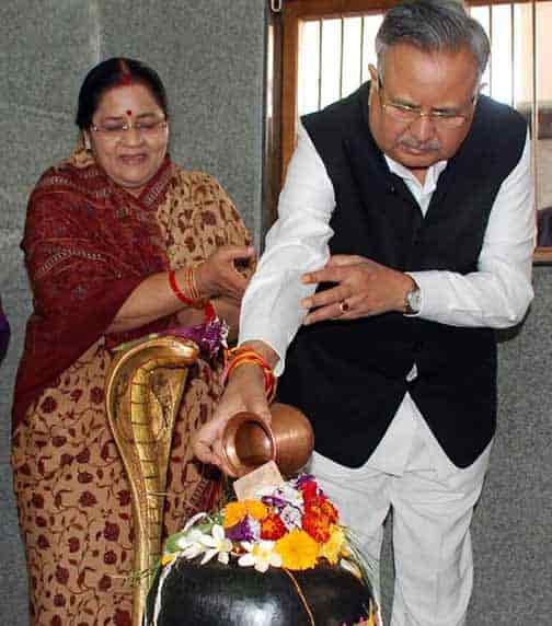 मुख्यमंत्री विष्णु देव साय ने डॉ. रमन सिंह को वैवाहिक वर्षगांठ की बधाई दी मुख्यमंत्री विष्णु देव साय ने डॉ. रमन सिंह को वैवाहिक वर्षगांठ की बधाई दी