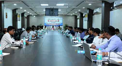 योजनाओं का लाभ अंतिम व्यक्ति तक पहुंचाएं, अधिकारी फील्ड में सक्रिय रहें: अरुण साव योजनाओं का लाभ अंतिम व्यक्ति तक पहुंचाएं, अधिकारी फील्ड में सक्रिय रहें: अरुण साव