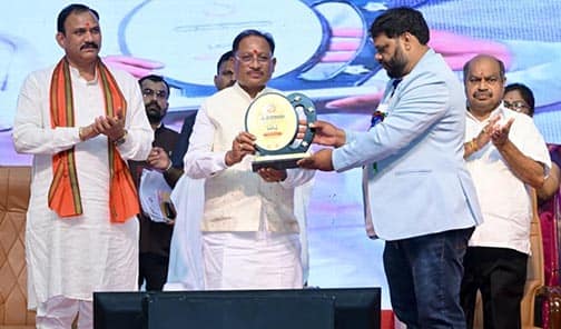 ढाई वर्षों में स्वास्थ्य सेवाओं के विस्तार से प्रदेश की स्वास्थ्य व्यवस्था सुदृढ़ हुई: मुख्यमंत्री साय ढाई वर्षों में स्वास्थ्य सेवाओं के विस्तार से प्रदेश की स्वास्थ्य व्यवस्था सुदृढ़ हुई: मुख्यमंत्री साय