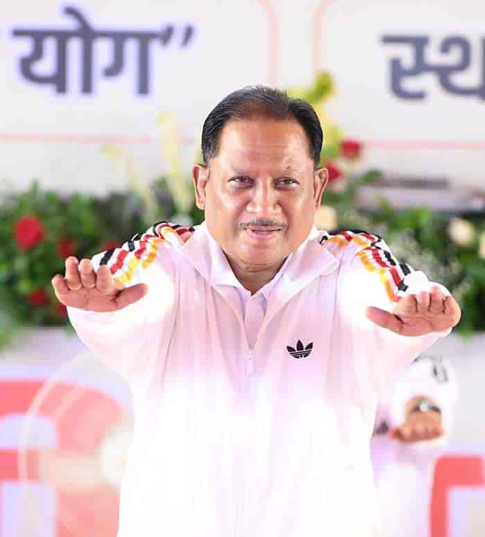 योग को दिनचर्या का हिस्सा बनाएं और स्वस्थ समाज के निर्माण में योगदान दें: मुख्यमंत्री साय