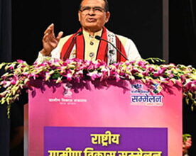 नवाचार से राष्ट्रीय पहचान तक— छत्तीसगढ़ का मटेरियल बैंक मॉडल बना विकास की प्रेरक मिसाल