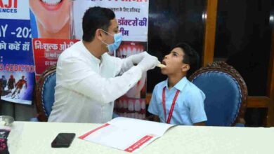 लोकभवन में आयोजित बाल रोग शिविर का राज्यपाल डेका ने अवलोकन किया
