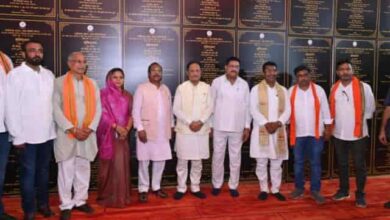 अपनी जड़ों से जुड़कर आगे बढ़ेगा समाज, विकास में सरकार हर कदम पर साथ है: मुख्यमंत्री साय अपनी जड़ों से जुड़कर आगे बढ़ेगा समाज, विकास में सरकार हर कदम पर साथ है: मुख्यमंत्री साय