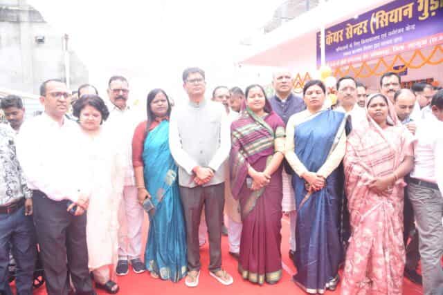 जहां मिलेगा स्नेह, सम्मान और साथ: ‘सियान गुड़ी’ बना बुजुर्गों के चेहरे की मुस्कान जहां मिलेगा स्नेह, सम्मान और साथ: ‘सियान गुड़ी’ बना बुजुर्गों के चेहरे की मुस्कान